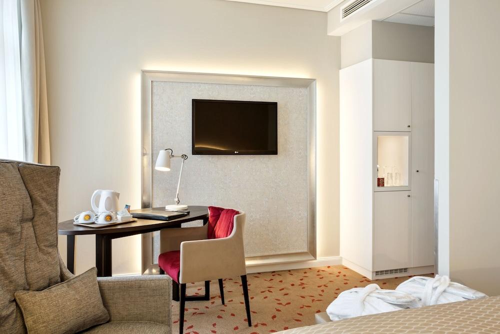 Hotel Austria Trend Rathauspark 4*