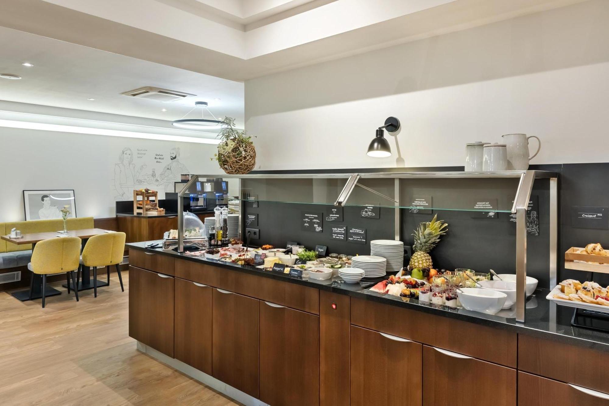 Hotel Austria Trend Rathauspark 4*