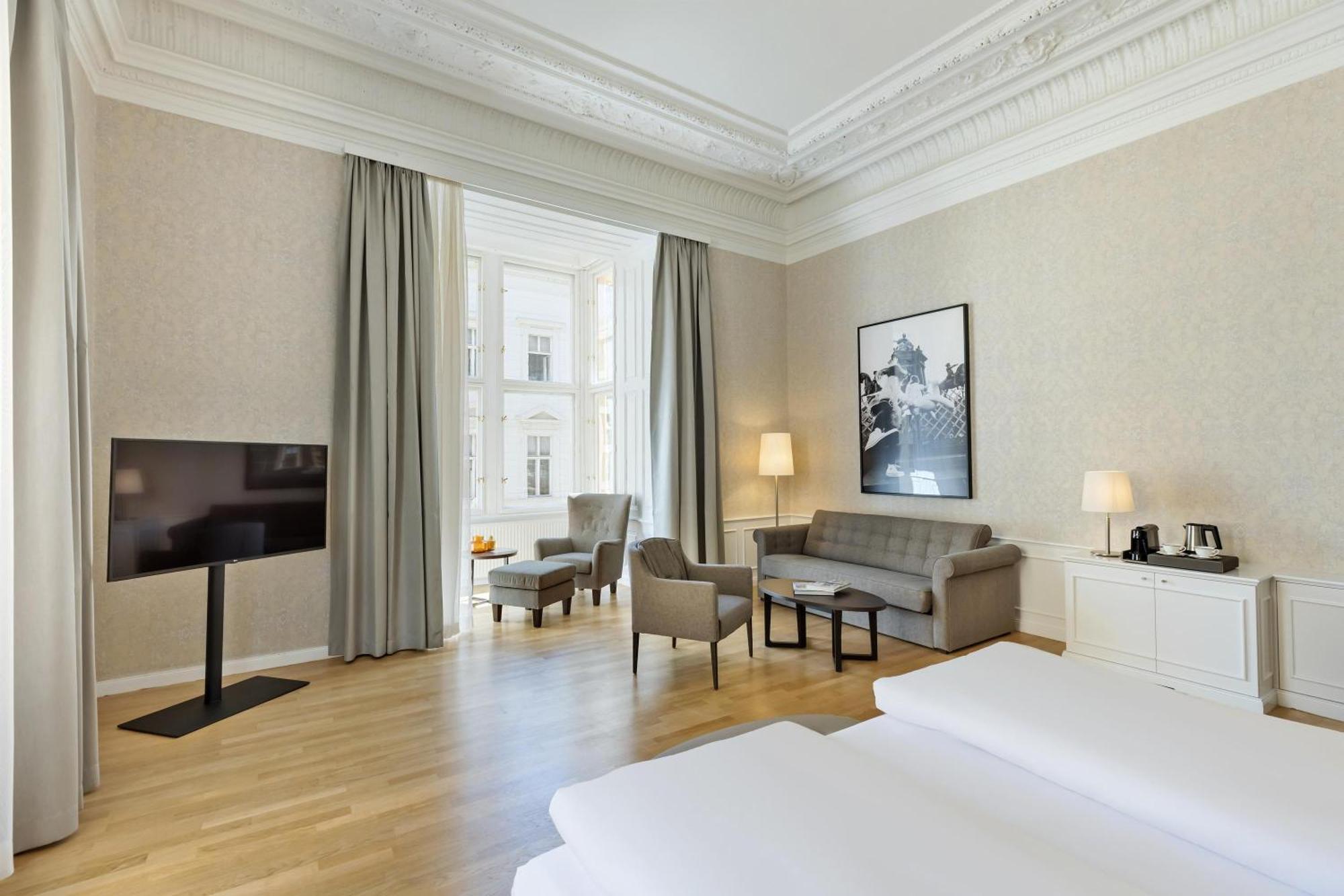 Hotel Austria Trend Rathauspark 4*